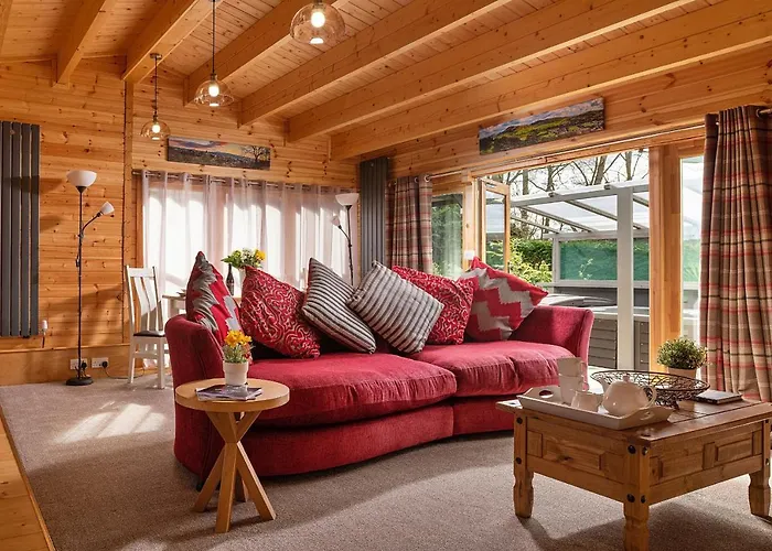 Finest Retreats - Garden Lodge