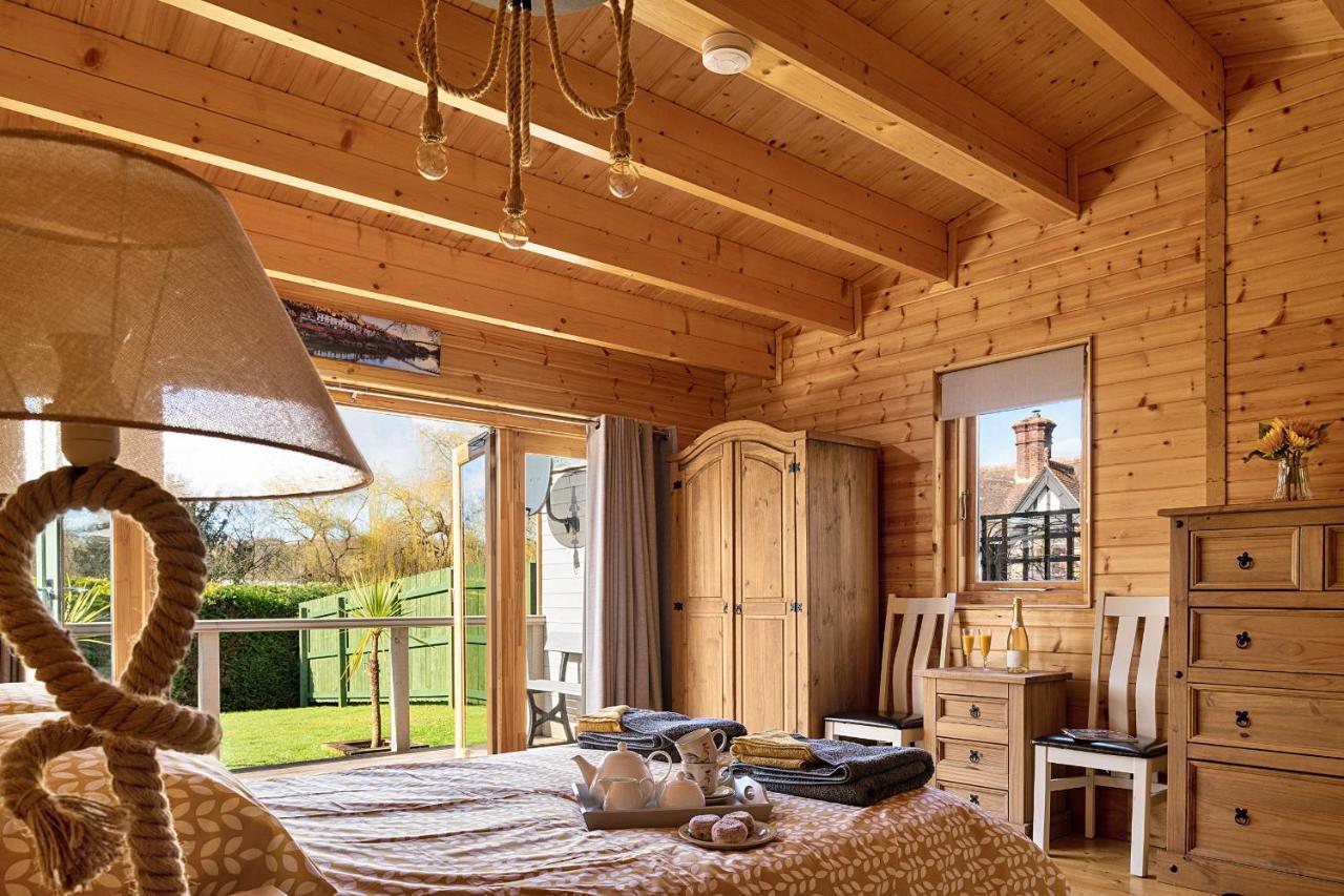 Finest Retreats - Garden Craven Arms
